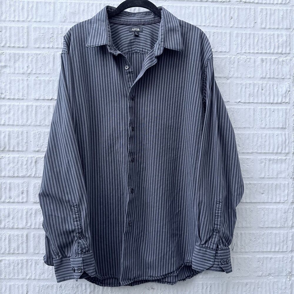 APT 9 KOHLS Mens XL Dress Shirt Regular Fit Black Gray Pinstripe Button Up